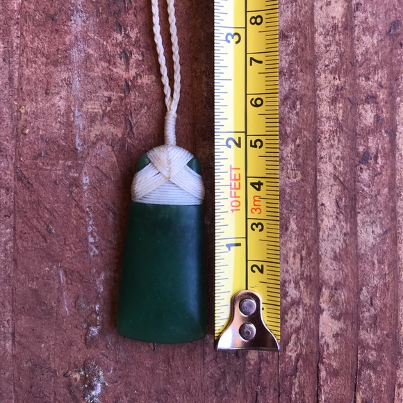 New Zealand Jade Maori Toki Style Necklace - Picture 6 of 10